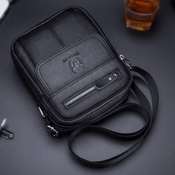 Bolsa de Ombro em Couro Genuino- Bull Captain