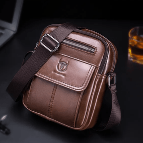Bolsa de Ombro em Couro Genuino- Bull Captain