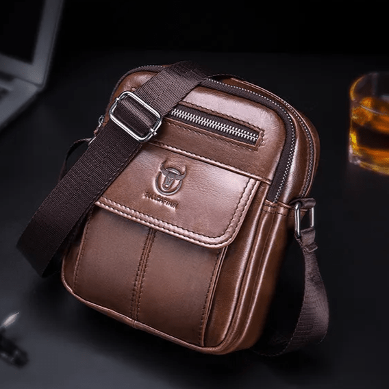 Bolsa de Ombro em Couro Genuino- Bull Captain