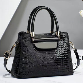 Bolsa Feminina de Couro Genuíno - Cecilia Lamberti