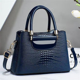 Bolsa Feminina de Couro Genuíno - Cecilia Lamberti