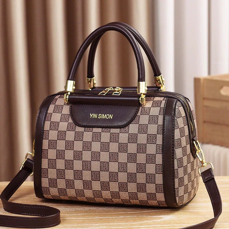 Bolsa Feminina de Couro Genuino - Menezes Ferraz