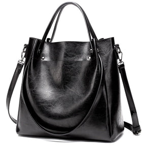 Bolsa Feminina em Couro Genuino - Amara Viturino
