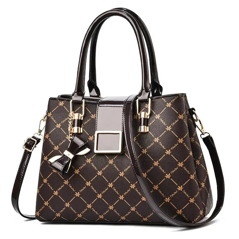 Bolsa Feminina em Couro Genuino - Astonini