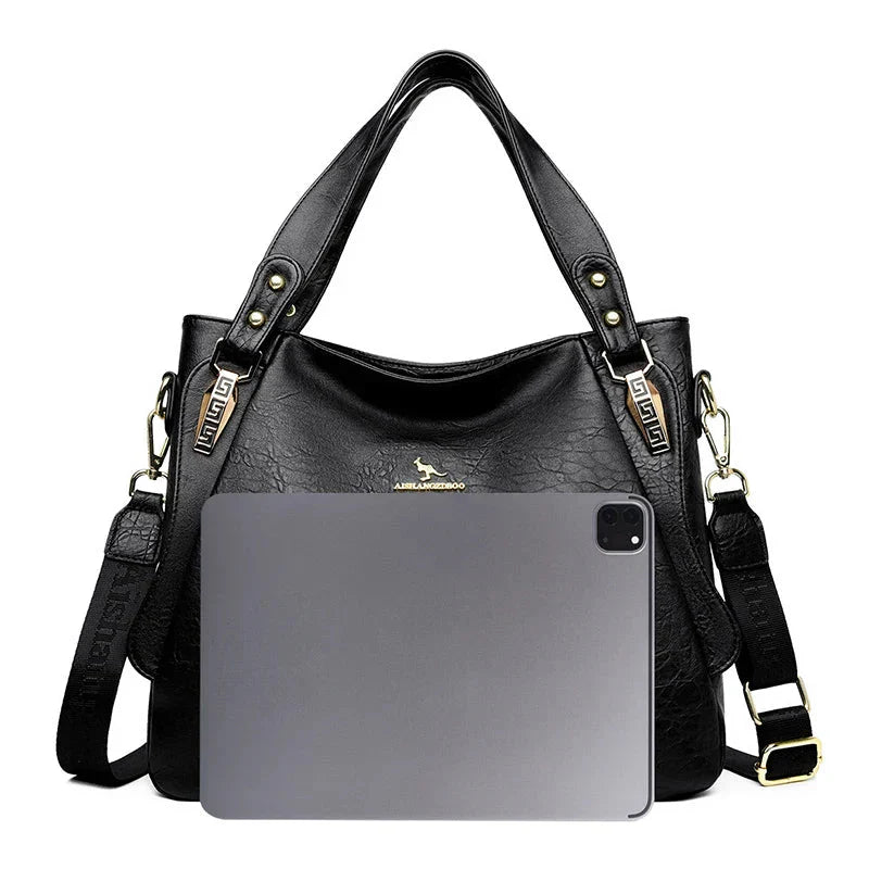 Bolsa Feminina em Couro Genuíno -  Beatrice Lamberti