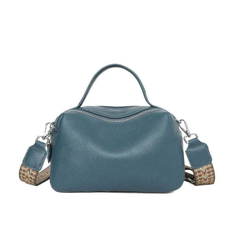 Bolsa Feminina em Couro Genuíno - Bellini