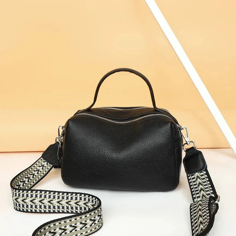Bolsa Feminina em Couro Genuíno - Bellini