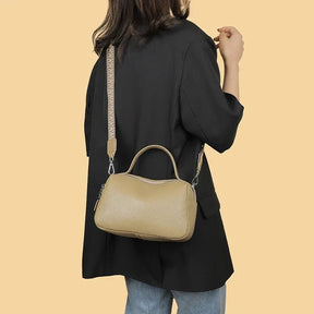 Bolsa Feminina em Couro Genuíno - Bellini