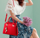 Bolsa Feminina em Couro Genuino - Carolina Vintage