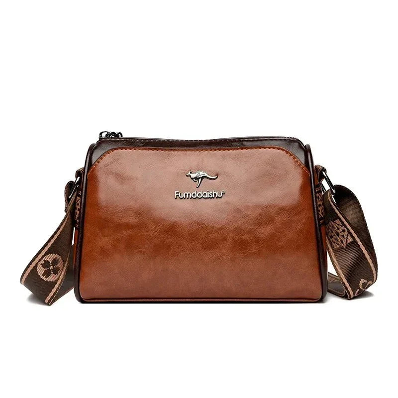 Bolsa Feminina em Couro Genuíno - Chloe Louise