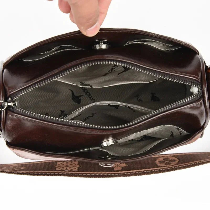 Bolsa Feminina em Couro Genuíno - Chloe Louise