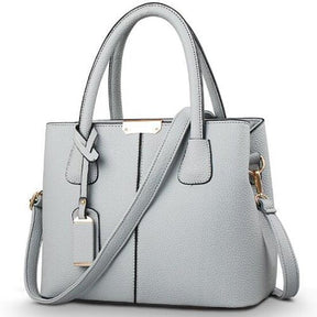 Bolsa Feminina em Couro Genuino - Emma Ferraz