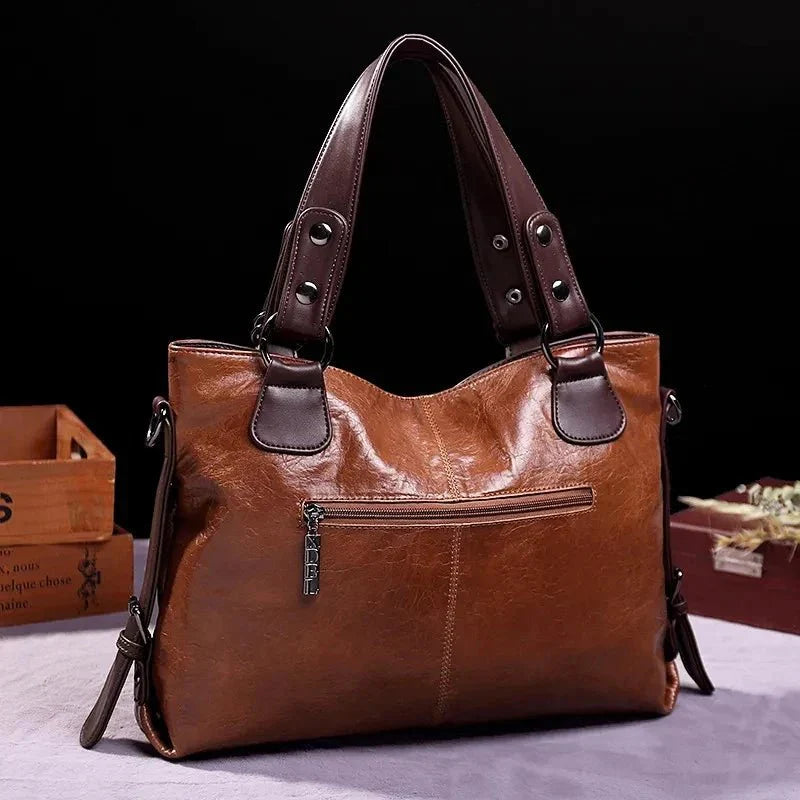 Bolsa Feminina em Couro Genuíno - Isis Gabrielli