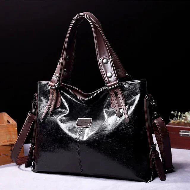 Bolsa Feminina em Couro Genuíno - Isis Gabrielli