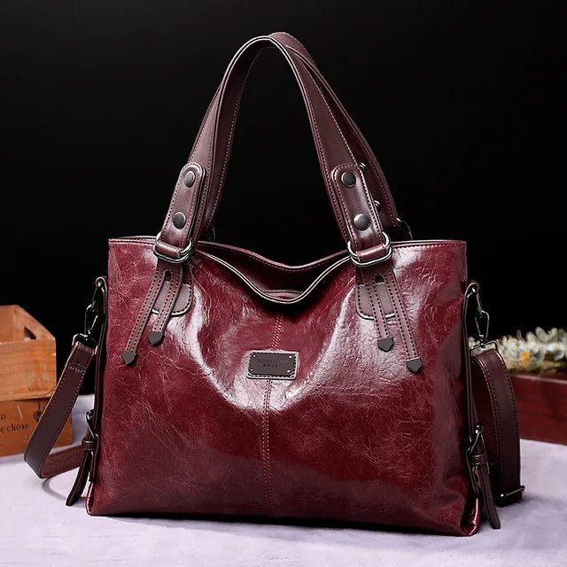 Bolsa Feminina em Couro Genuíno - Isis Gabrielli