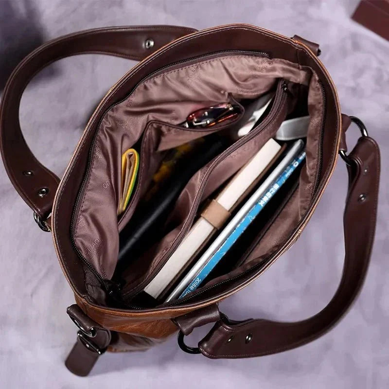 Bolsa Feminina em Couro Genuíno - Isis Gabrielli