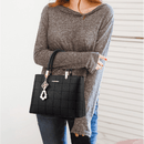 Bolsa Feminina em Couro Genuino - Janevive