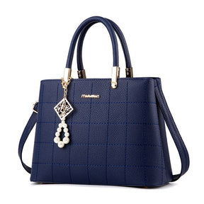 Bolsa Feminina em Couro Genuino - Janevive