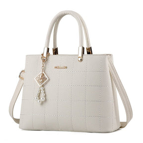 Bolsa Feminina em Couro Genuino - Janevive