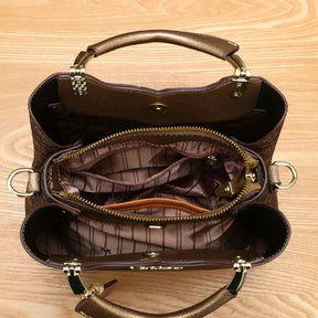 Bolsa Feminina em Couro Genuino - Julieta Ferraz