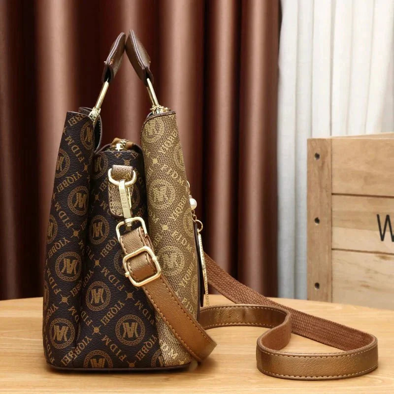 Bolsa Feminina em Couro Genuino - Julieta Ferraz