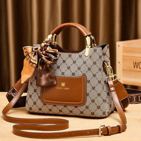 Bolsa Feminina em Couro Genuino - Kelly Mili