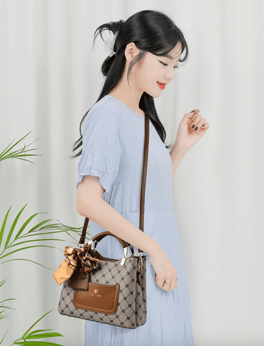 Bolsa Feminina em Couro Genuino - Kelly Mili