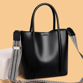 Bolsa Feminina em Couro Genuino - Levy Premium