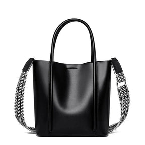 Bolsa Feminina em Couro Genuino - Levy Premium