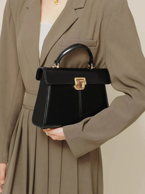 Bolsa Feminina em Couro Genuíno - Margot Moreau