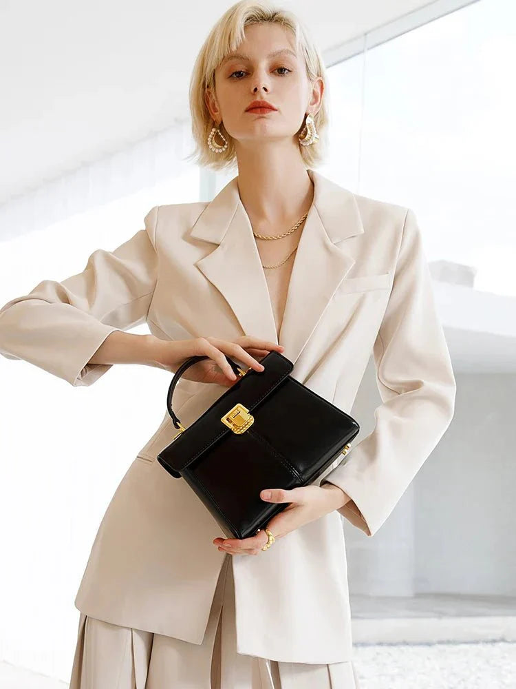 Bolsa Feminina em Couro Genuíno - Margot Moreau