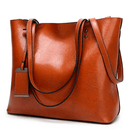 Bolsa Feminina em Couro Genuino - Perla Paris