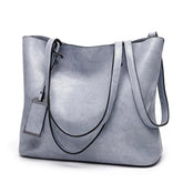 Bolsa Feminina em Couro Genuino - Perla Paris