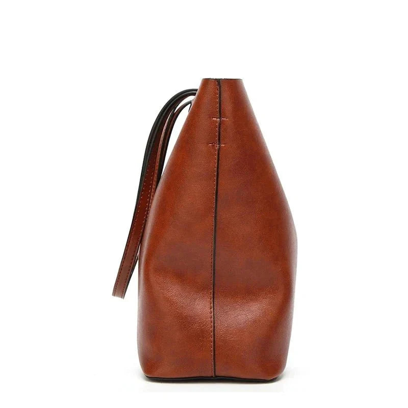 Bolsa Feminina em Couro Genuino - Perla Paris