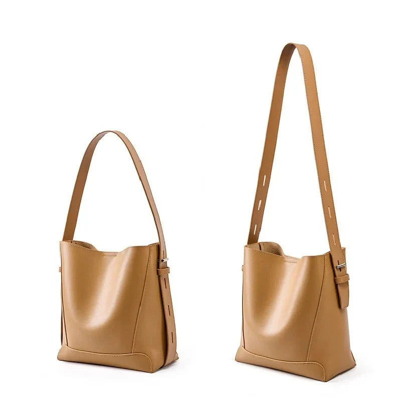 Bolsa Feminina em Couro Genuíno - Stevens