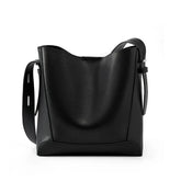 Bolsa Feminina em Couro Genuíno - Stevens