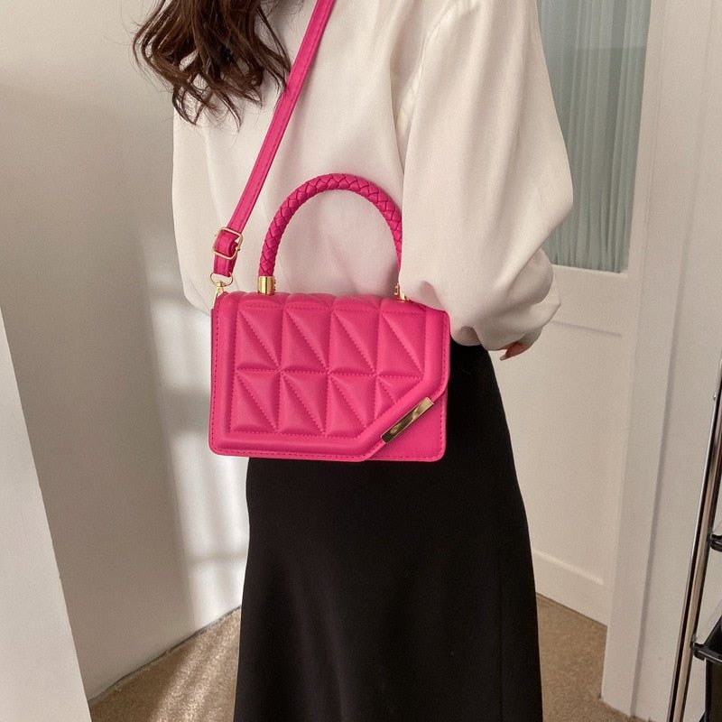 Bolsa Feminina Pequena em Couro Genuino - SaintLuiz