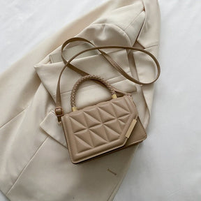 Bolsa Feminina Pequena em Couro Genuino - SaintLuiz