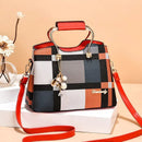 Bolsa Feminina Xadrez em Couro Genuino - Queen Premium