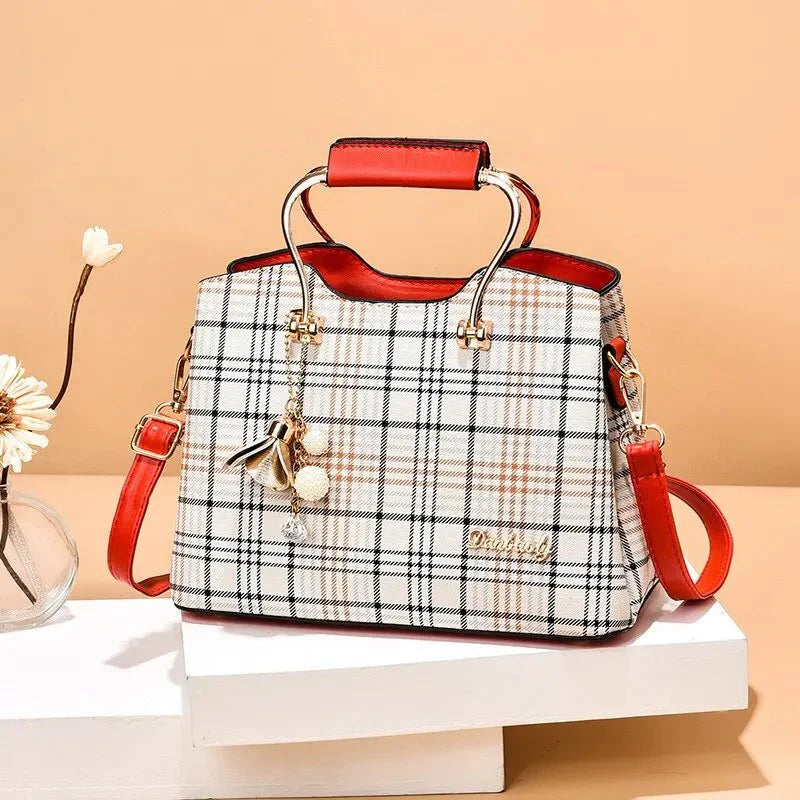 Bolsa Feminina Xadrez em Couro Genuino - Queen Premium