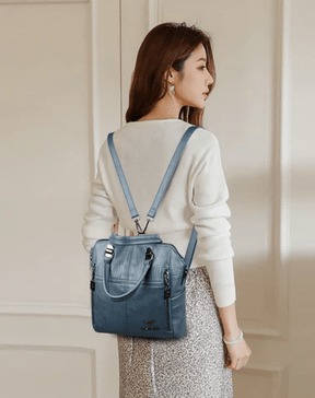 Bolsa Mochila Feminina em Couro Genuino - TwoInOne Premium
