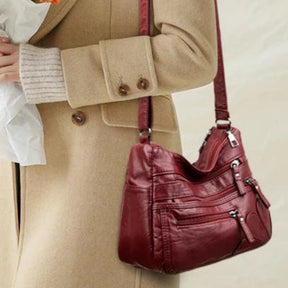 Bolsa Transversal Feminina em Couro Genuino - Stephan Ferrera