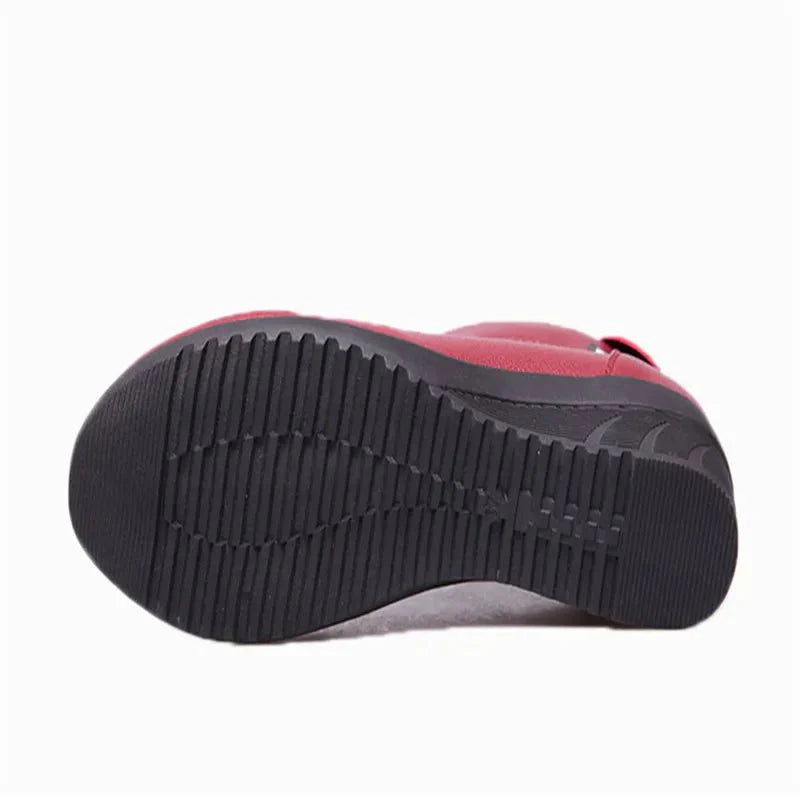 Bota de Couro Cano Curto Marye