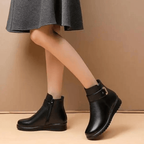 Bota Feminina de Couro Annabelle