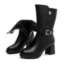 Bota Feminina de Couro Aveludada Alexa