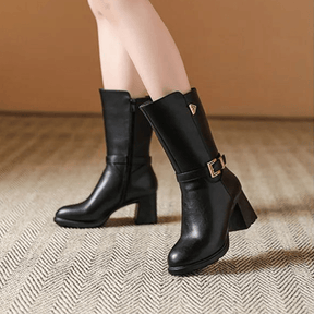 Bota Feminina de Couro Aveludada Alexa