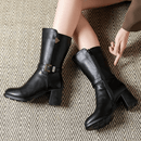 Bota Feminina de Couro Aveludada Alexa