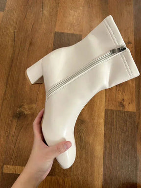 Bota Feminina de Couro Aveludada Heritage