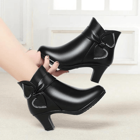 Bota Feminina de Couro Aveludada Lumiss