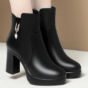 Bota Feminina de Couro Aveludada Luxo